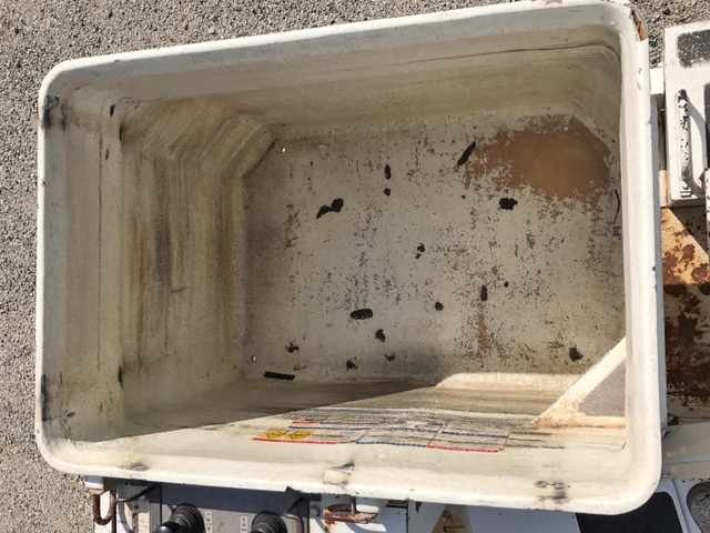 いすゞエルフ高所作業車小型（2t・3t）[写真16]