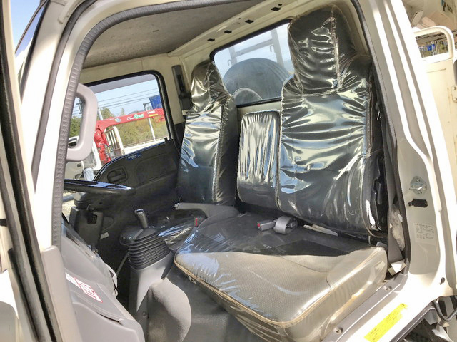 いすゞエルフ高所作業車小型（2t・3t）[写真31]