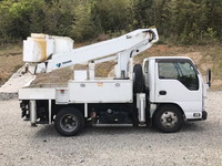 いすゞエルフ高所作業車小型（2t・3t）[写真07]