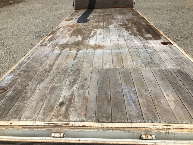 日野レンジャーユニック4段中型（4t）[写真13]