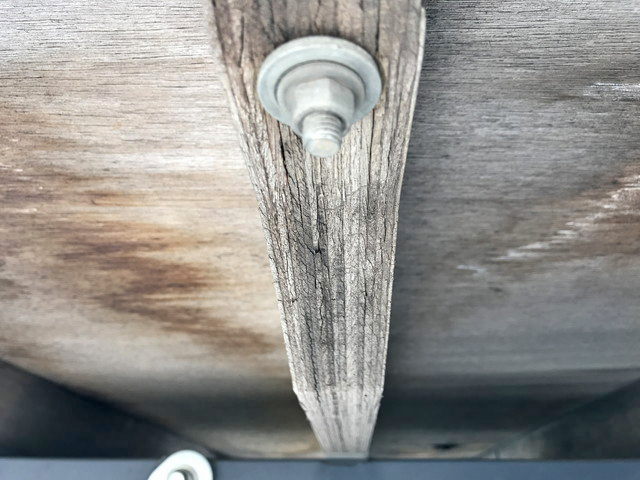 いすゞエルフ平ボディ小型（2t・3t）[写真22]