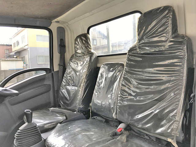 いすゞエルフ平ボディ小型（2t・3t）[写真30]