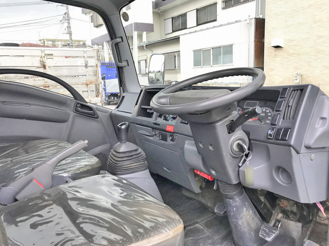 いすゞエルフ平ボディ小型（2t・3t）[写真33]