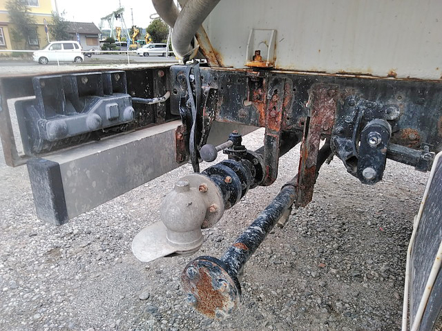 いすゞエルフ散水車小型（2t・3t）[写真17]