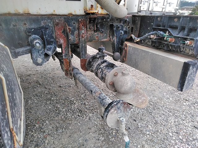 いすゞエルフ散水車小型（2t・3t）[写真18]