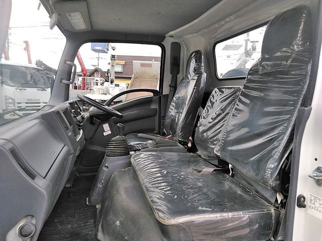 いすゞエルフ散水車小型（2t・3t）[写真34]