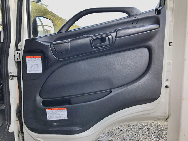 日野レンジャー平ボディ中型（4t）[写真26]