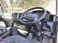 日野レンジャー平ボディ中型（4t）[写真29]