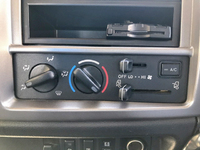 日野レンジャー平ボディ中型（4t）[写真35]