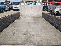 三菱ふそうキャンター平ボディ小型（2t・3t）[写真13]