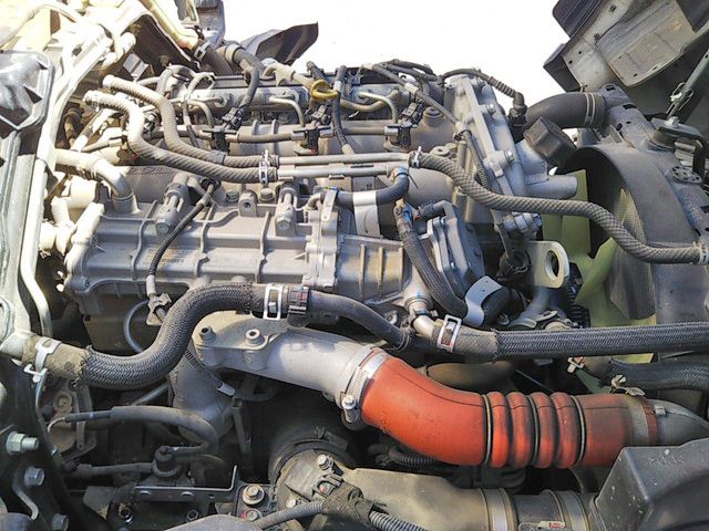 三菱ふそうキャンター平ボディ小型（2t・3t）[写真22]