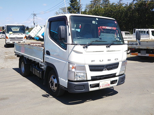 三菱ふそうキャンター平ボディ小型（2t・3t）[写真03]