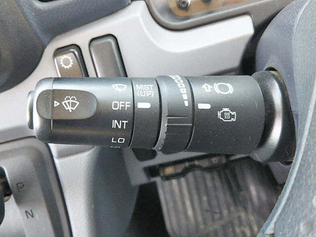 三菱ふそうキャンター平ボディ小型（2t・3t）[写真32]