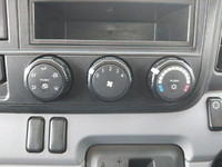 三菱ふそうキャンター平ボディ小型（2t・3t）[写真34]