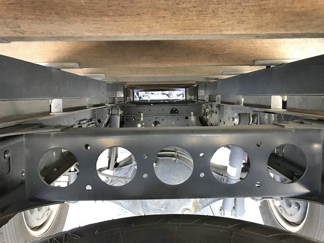 いすゞエルフクレーン3段小型（2t・3t）[写真25]