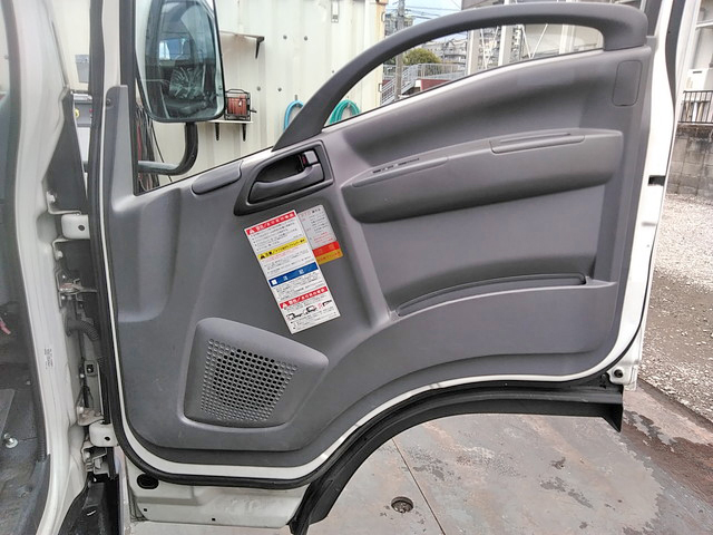 いすゞエルフクレーン3段小型（2t・3t）[写真32]