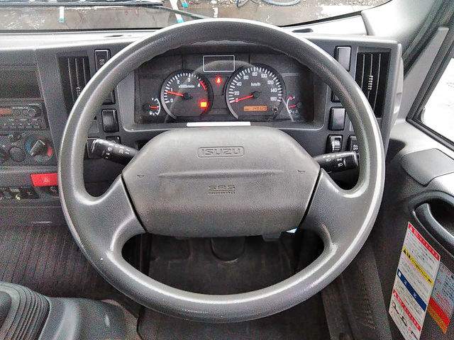 いすゞエルフクレーン3段小型（2t・3t）[写真37]