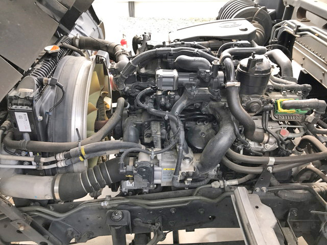 UDトラックスコンドルアルミバン中型（4t）[写真24]