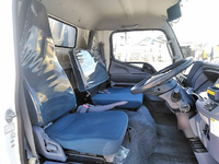 三菱ふそうキャンターアルミウイング小型（2t・3t）[写真33]