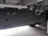 いすゞギガアルミウイング大型（10t）[写真12]