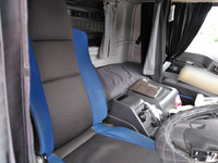 いすゞギガアルミウイング大型（10t）[写真21]