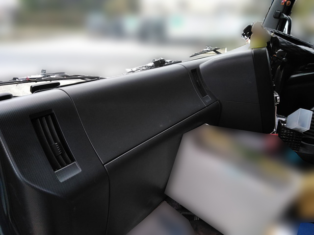 いすゞギガアルミウイング大型（10t）[写真24]