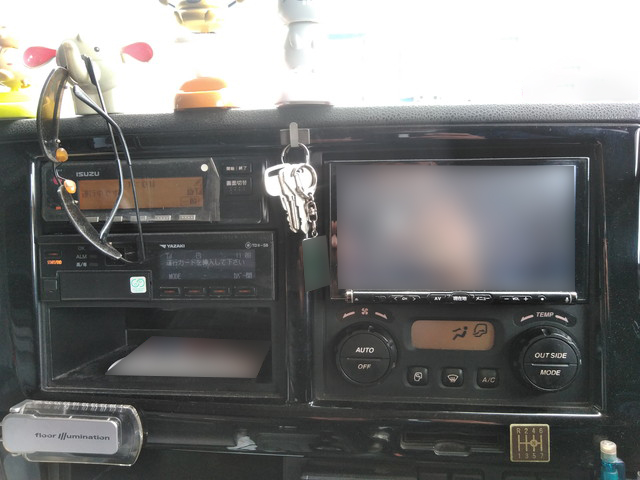 いすゞギガアルミウイング大型（10t）[写真25]