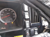 いすゞギガアルミウイング大型（10t）[写真28]