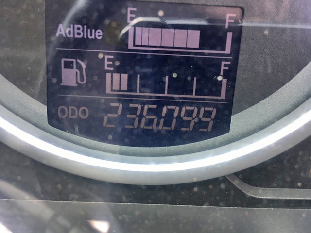 日野プロフィアトレーラーヘッド（トラクターヘッド）大型（10t）[写真05]