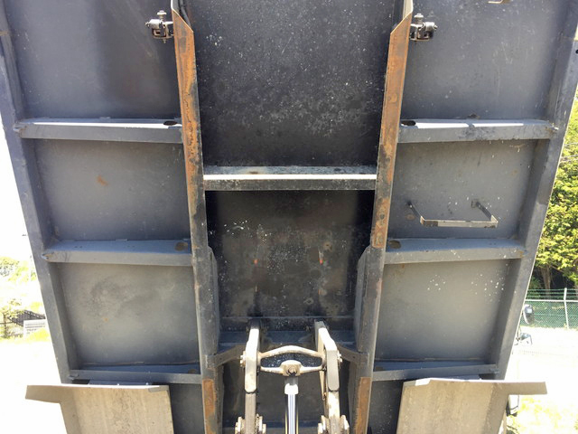 日野レンジャーダンプ中型（4t）[写真21]