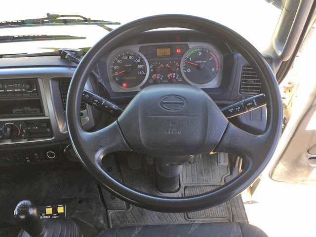 日野レンジャーダンプ中型（4t）[写真35]