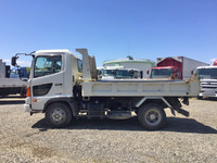 日野レンジャーダンプ中型（4t）[写真09]