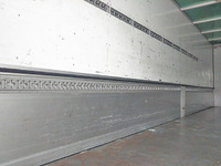 UDトラックスクオンアルミウイング大型（10t）[写真10]