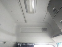 UDトラックスクオンアルミウイング大型（10t）[写真20]