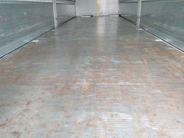 UDトラックスクオンアルミウイング大型（10t）[写真09]