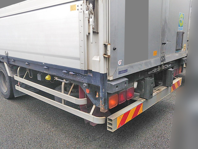 三菱ふそうスーパーグレートパネルウイング大型（10t）[写真07]