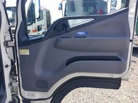 三菱ふそうキャンター冷凍車（冷蔵車）小型（2t・3t）[写真30]