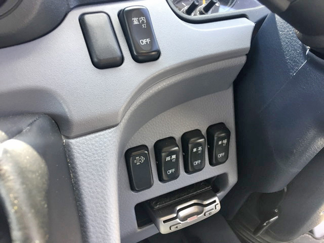 三菱ふそうキャンター冷凍車（冷蔵車）小型（2t・3t）[写真38]