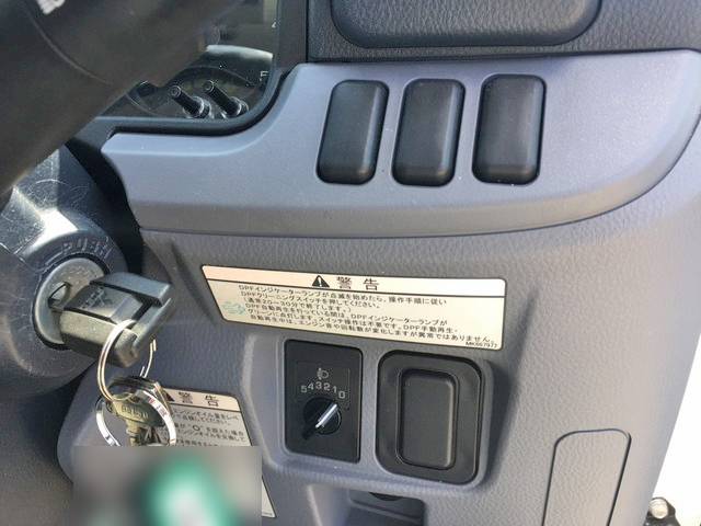 三菱ふそうキャンター冷凍車（冷蔵車）小型（2t・3t）[写真39]