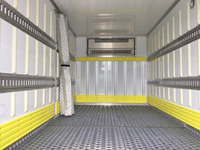 三菱ふそうキャンター冷凍車（冷蔵車）小型（2t・3t）[写真10]