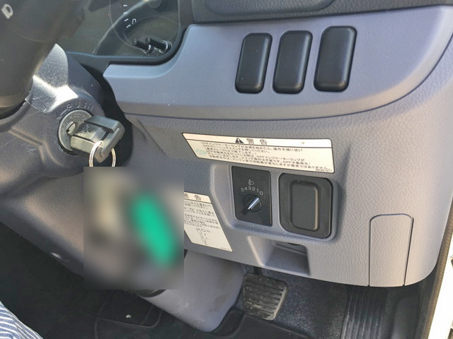 三菱ふそうキャンター冷凍車（冷蔵車）小型（2t・3t）[写真39]