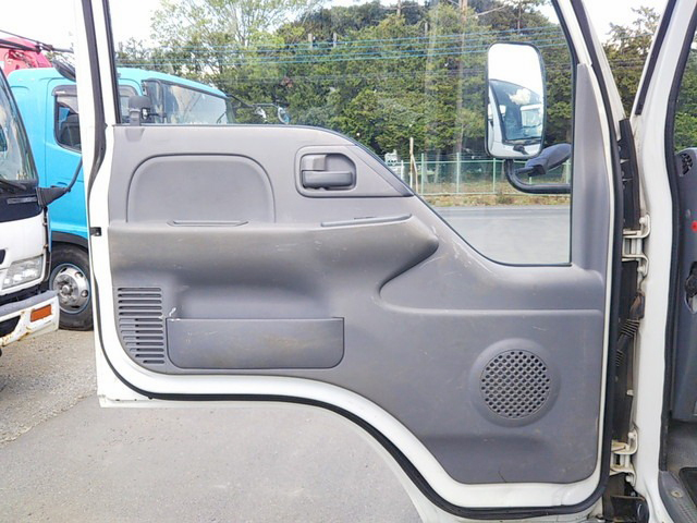 いすゞエルフクレーン4段小型（2t・3t）[写真31]