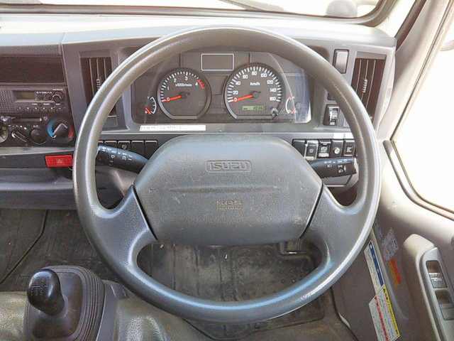 いすゞエルフクレーン4段小型（2t・3t）[写真36]