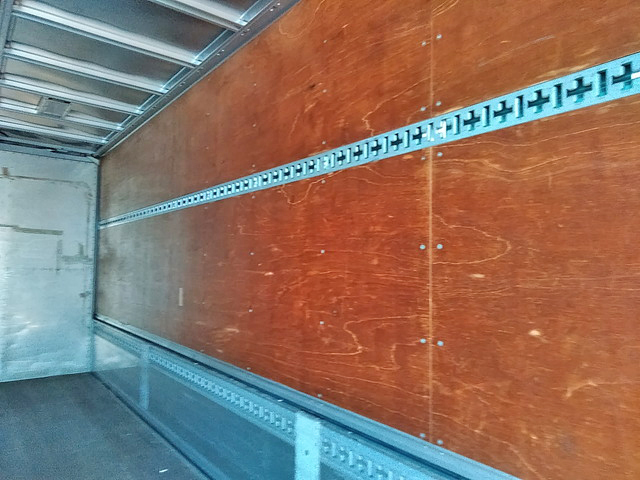 日野レンジャーアルミウイング中型（4t）[写真10]