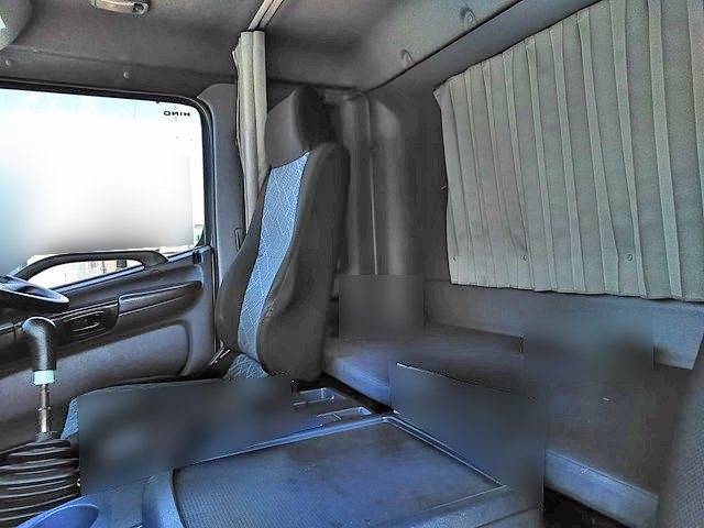 日野レンジャーアルミウイング中型（4t）[写真30]