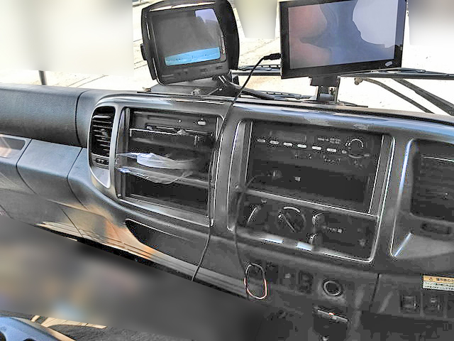 日野レンジャーアルミウイング中型（4t）[写真33]