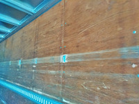 いすゞギガアルミウイング大型（10t）[写真14]