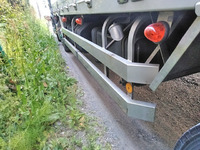 いすゞギガアルミウイング大型（10t）[写真20]