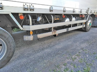 いすゞギガアルミウイング大型（10t）[写真23]