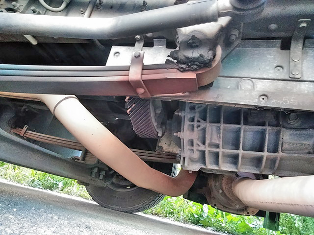 いすゞギガアルミウイング大型（10t）[写真26]